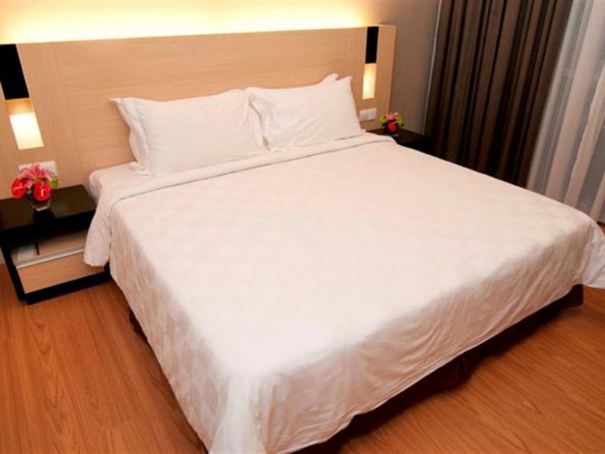 Apartment Platinum At Swiss Garden